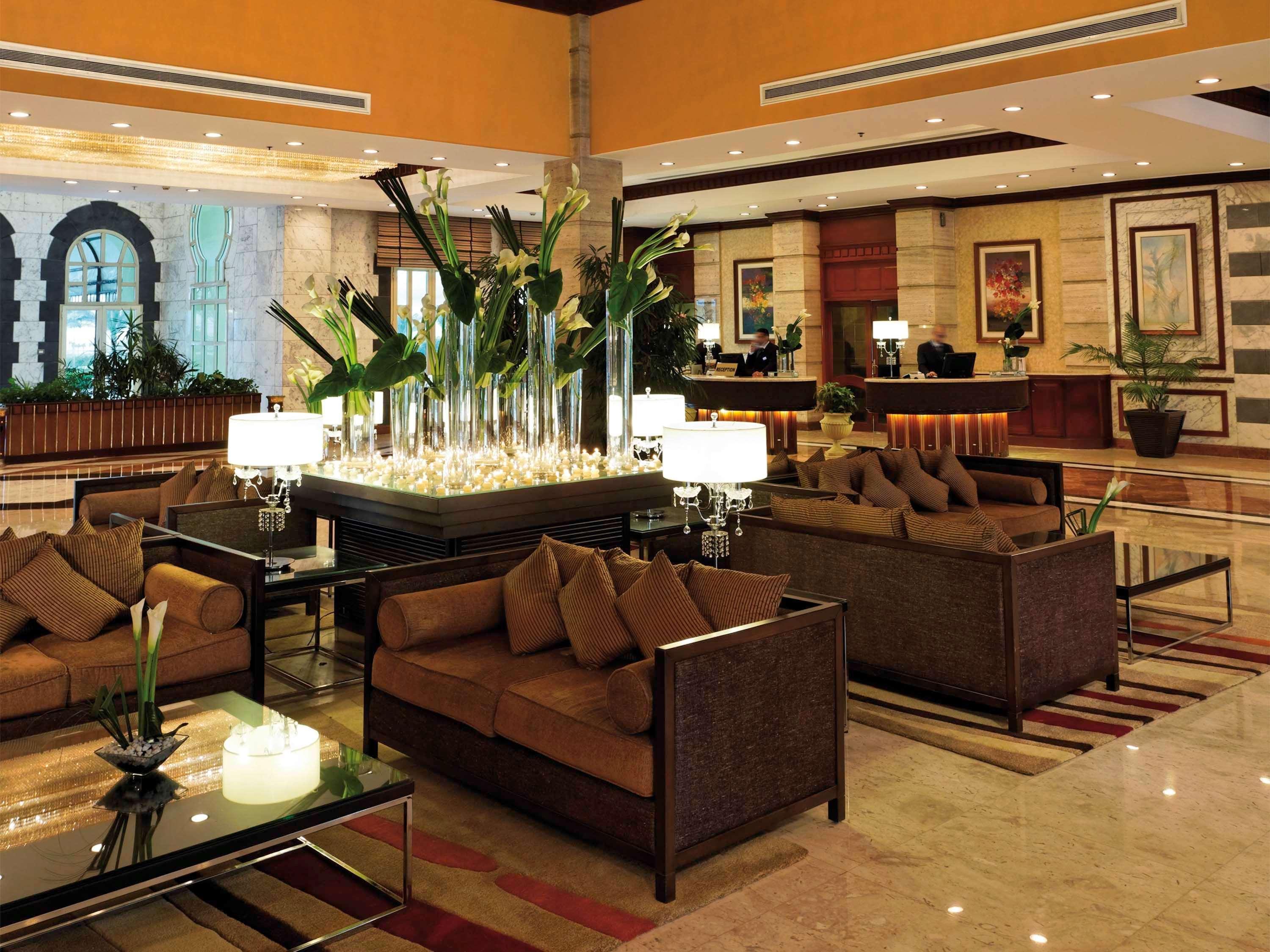 Moevenpick Hotel Cairo - Media City Giza Exterior photo Lobby